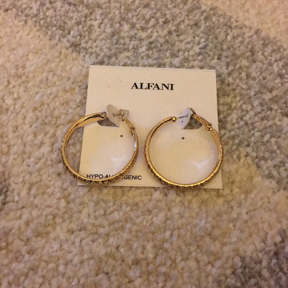 NEW Fashion Earrings